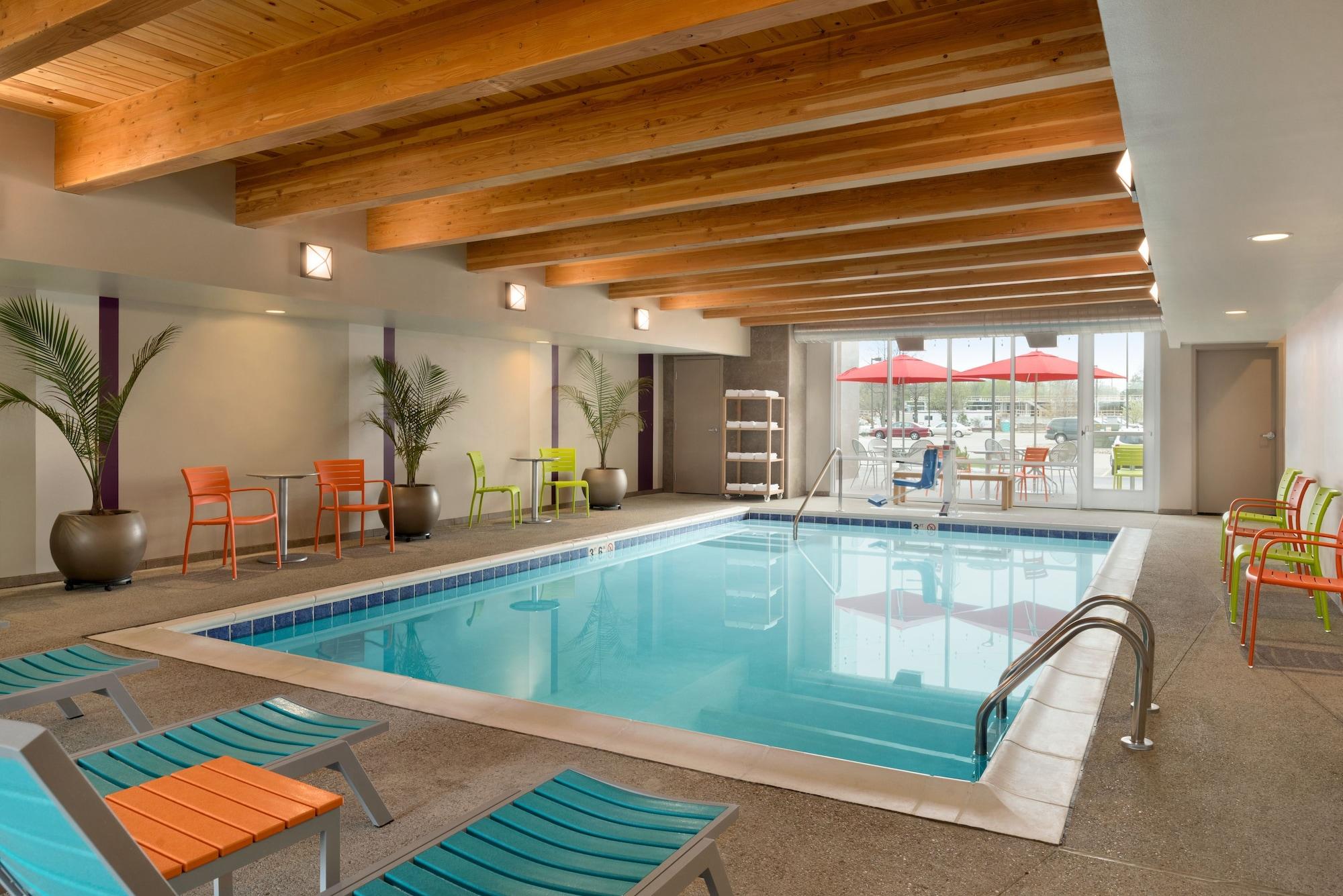 Home2 Suites By Hilton-Cleveland Бийчууд Екстериор снимка